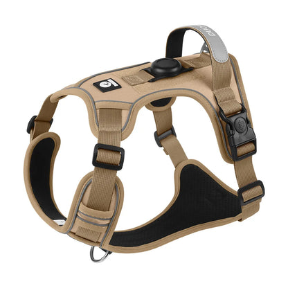No-Pull Pet Harness with GPS Compatibility – Safe Walks for Big Dogs
