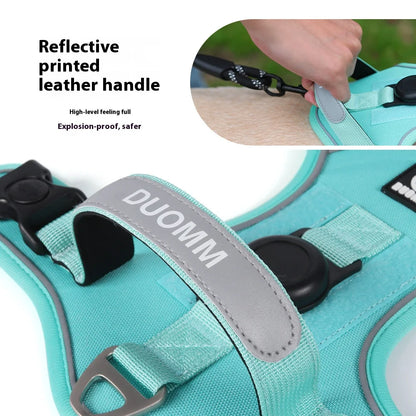 No-Pull Pet Harness with GPS Compatibility – Safe Walks for Big Dogs
