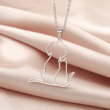 Pet Lovers Necklace – Elegant Puppy & Kitten Embrace Pendant