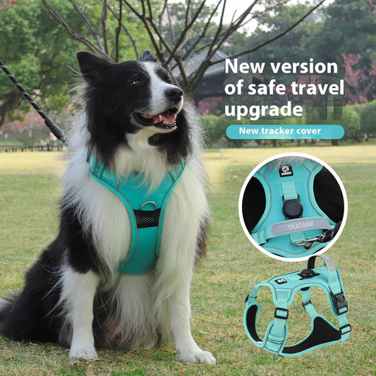 No-Pull Pet Harness with GPS Compatibility – Safe Walks for Big Dogs